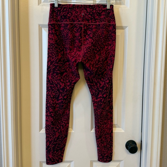 Peloton Cadent High-Rise Reversible Leggings, Size L with waistband pocket - Picture 6 of 10